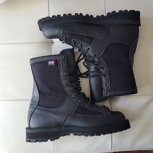 DANNER WOMEN'S BOOTS NEW Without tags size 8